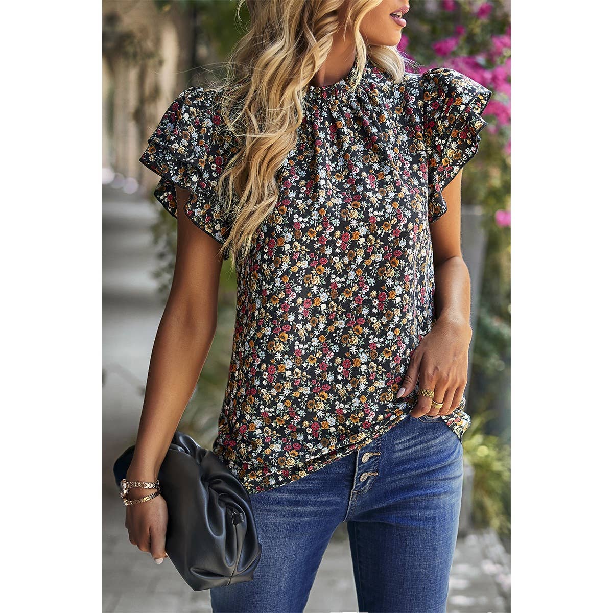 Floral Print Cowl Neck Flutter Sleeve Top: BLACK / S